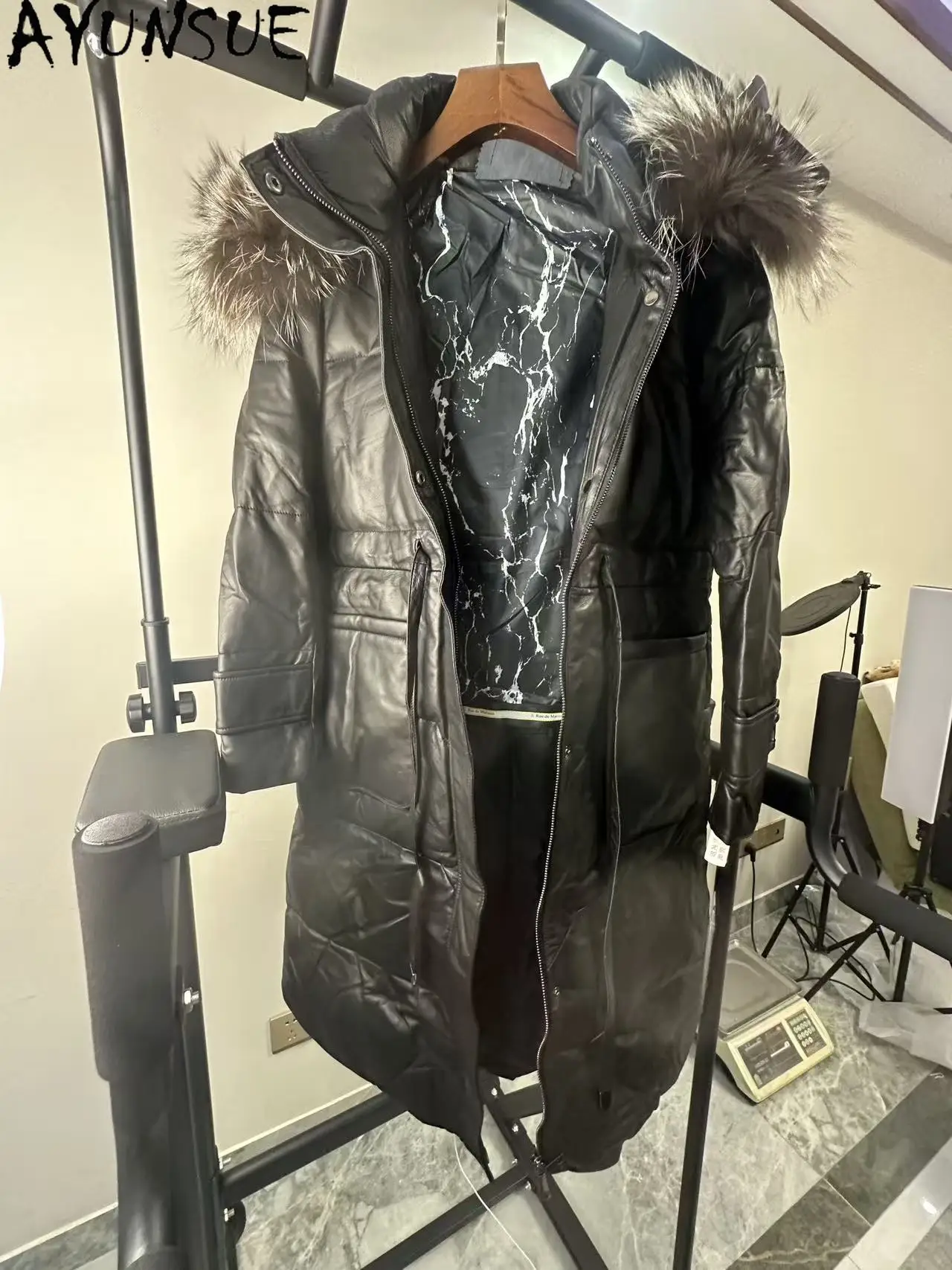 AYUNSUE جلد الغنم الطبيعي أسفل سترة النساء الملابس الشتوية الدافئة معطف فريد تعزيز عيوب صغيرة لا استرداد لا تبادل #1