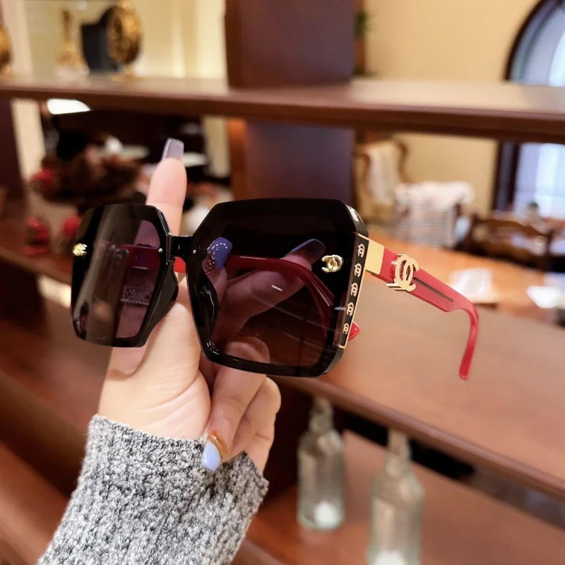 

New Square Large Frame Fashion Sunglasses High-end Sun Protection Sunglasses for Women UV Protection Personality Trendy Sunglass