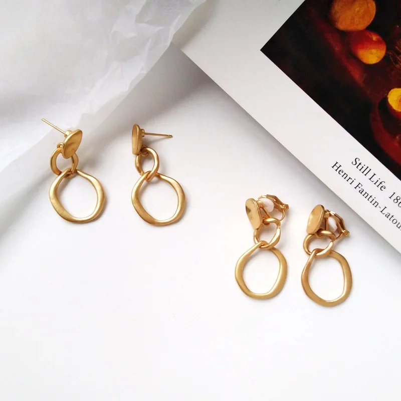 Simple Elegant Hollowed out Metal Round Slice No Pierced Hole Clip Earrings Without Piercing For Women Ears Clip on Earrings