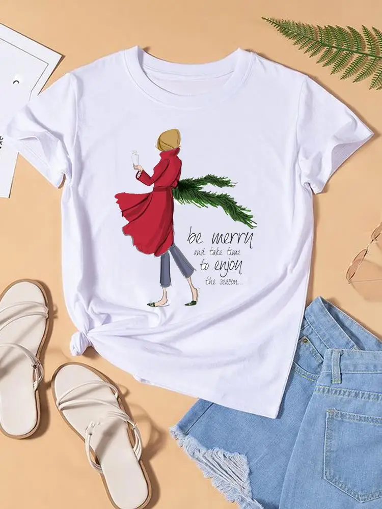 

Женская футболка в стиле 90-х с акварельным принтом дерева