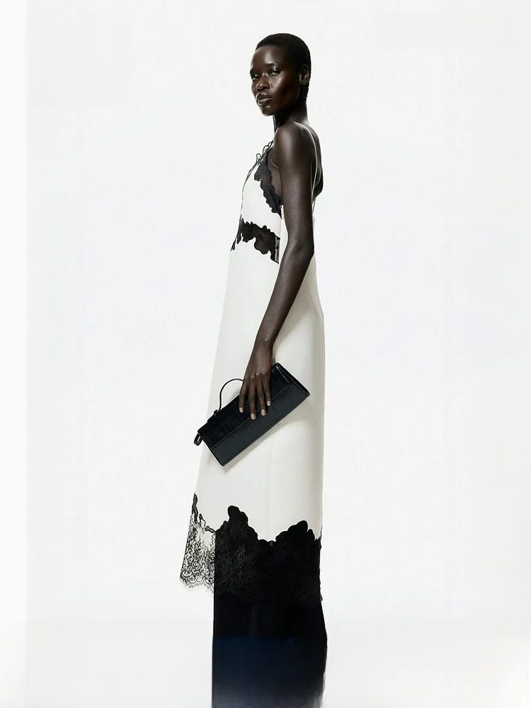 

Женское платье H&M 2026: Новинка лета, шелковое, с V-образным вырезом, кружевной отделкой, на бретельках, цельное, миди, деловой стиль, без рукавов, приталенное