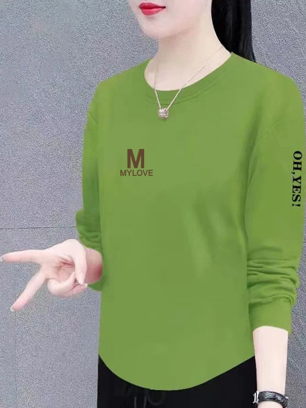 

Повседневная свободная одежда с круглым вырезом для женщин среднего и пожилого возраста: стильный топ, стройнящий фигуру, модный и универсальный для отдыха.