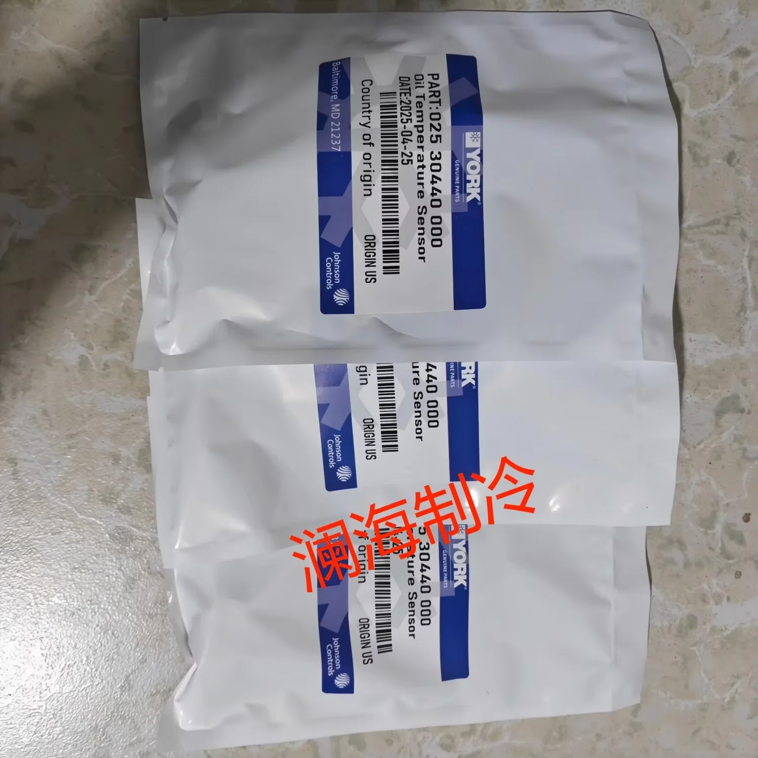 

025-30440-000 Новый датчик температуры масла переменного тока 025-28936-000