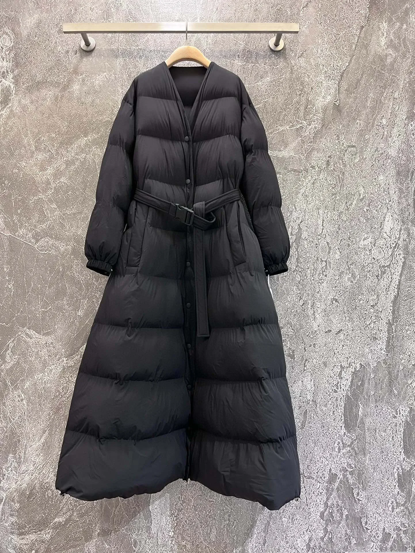 2023 Long Black Winter Jacket Padded Coat Women Runway Designer Warm Windproof Overcoat Chic Windbreaker High Quality European