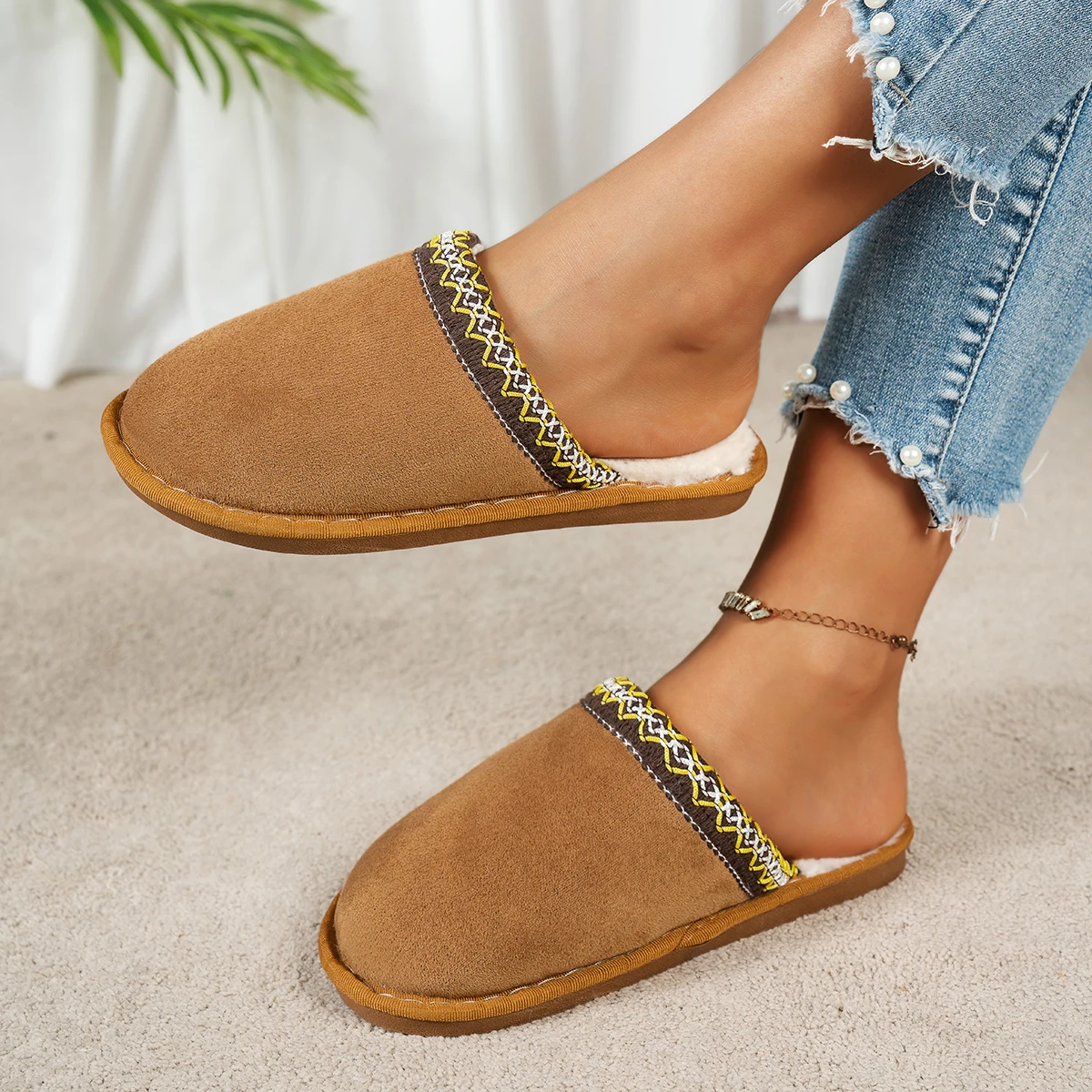 Women Comfortable Non Slip Home Slippers  2025 Winter Plush Warm Shoes Woman Slides Women Retro Fashion Fluffy Platform Slippers