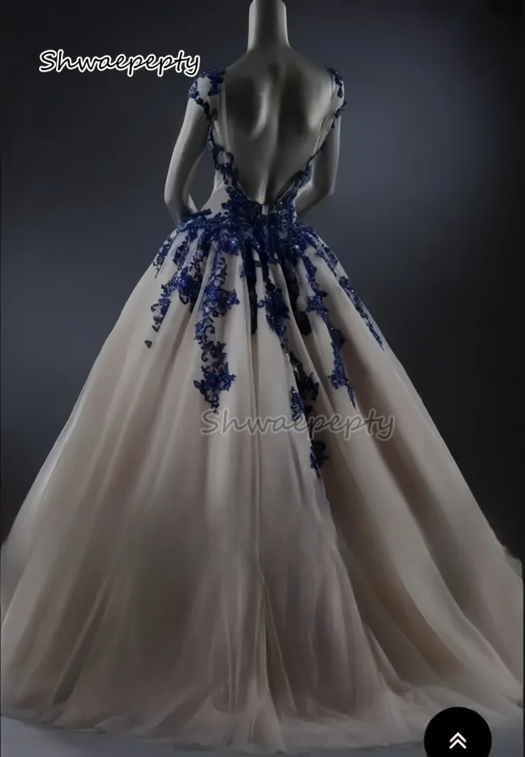 Vintage A-Line Wedding Dress Ivory And Royal Blue Backless Long Bridal Gown Lace Appliques Robe de mariée Customized