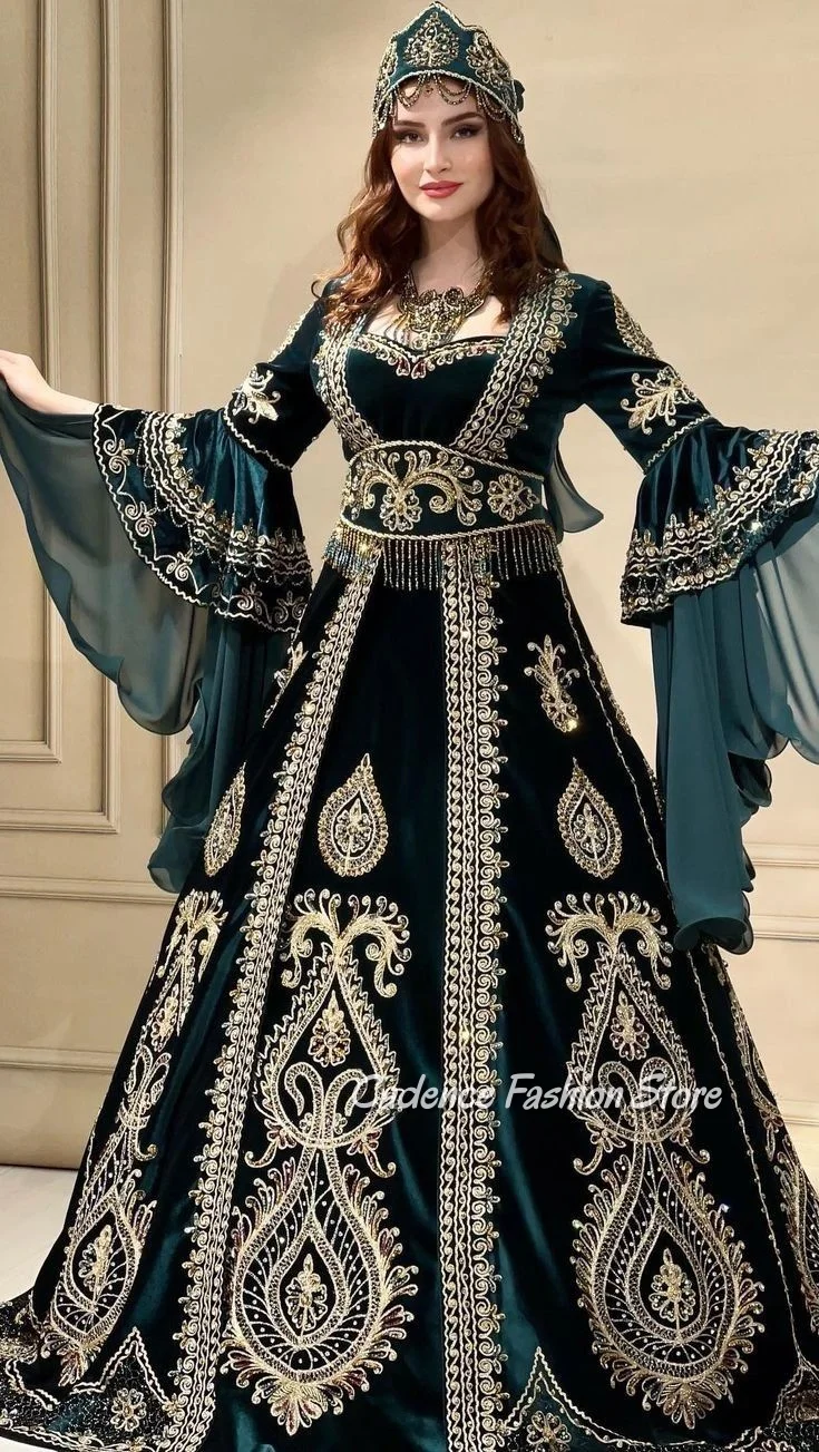 

Customized Deep Green Traditional Women’s Evening Gown Long Arab Ball Gown Beaded Embroidery Appliqué Dubai Banquet Dress