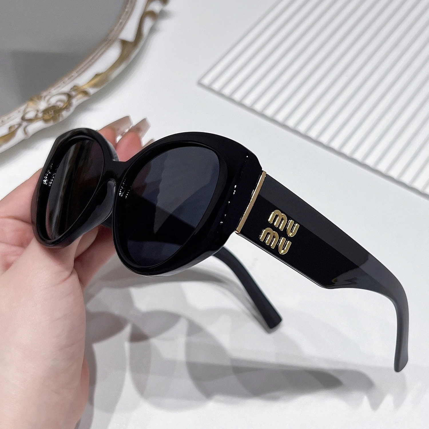 

2026 New Fashion Oversized Sunglasses Polarized UV Protection Large Frame Luxury Women Men Celebrity Inspired