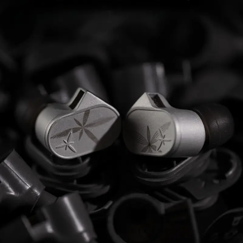 Pre-order MOONDROP LAN 2 Dual-magnetic Driver Ultra-low Distortion HiFi in-ear Monitors with Interchangeable Cable - 3