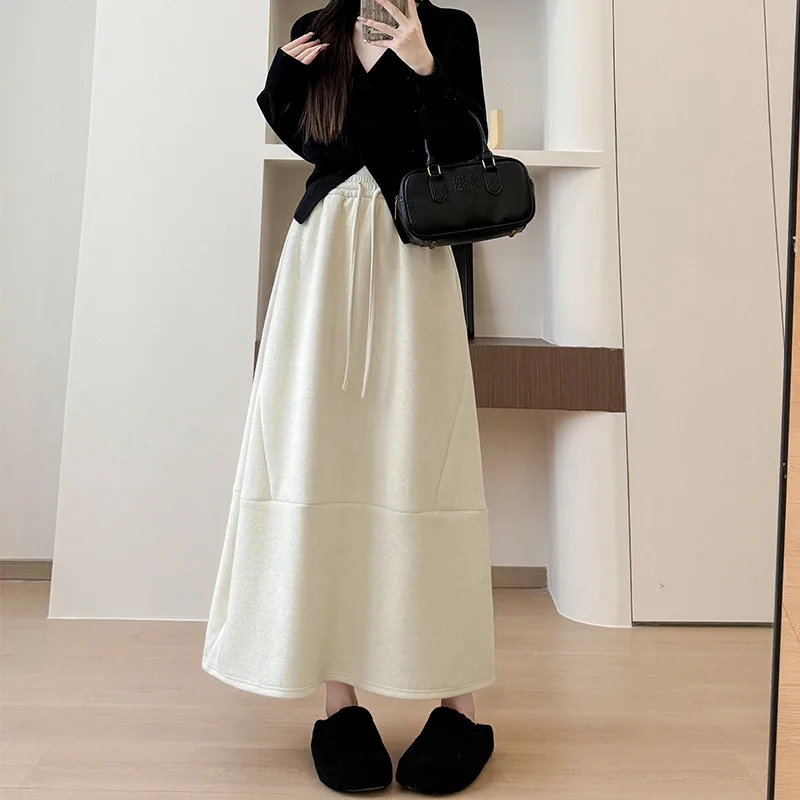 

Белая утолщенная полуюбка из ткани-полотенца для женщин, осенне-зимняя новая утягивающая высококачественная юбка с цветочным бутоном, ленивая средней длины