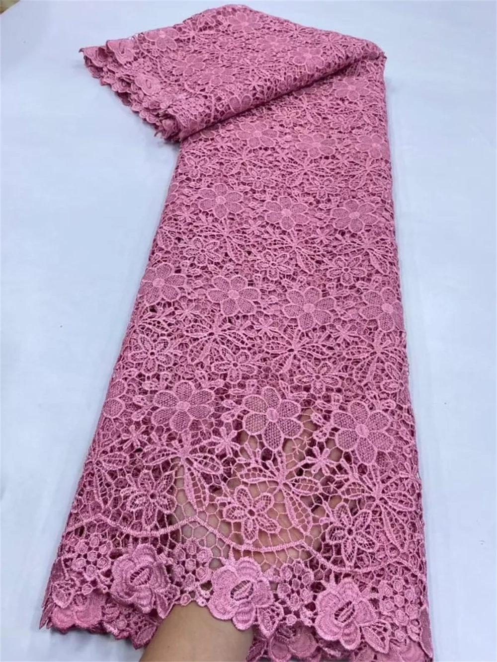 

Африканский нигерийский высококачественный хлопок, свадебный тюль, кружевная ткань с блестками, водорастворимая 5 ярдов для шитья вечерних платьев JL519