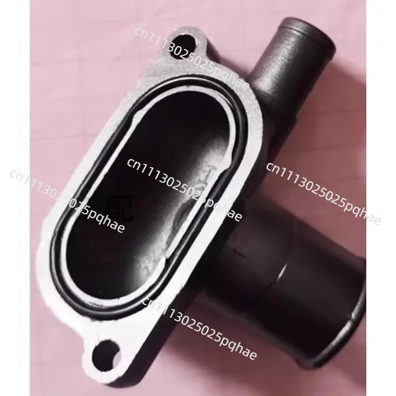 Suitable for BJ600 Huanglong 600 Sai 600 Chase 600 engine inlet pipe cover inlet cover engine water pipe joint