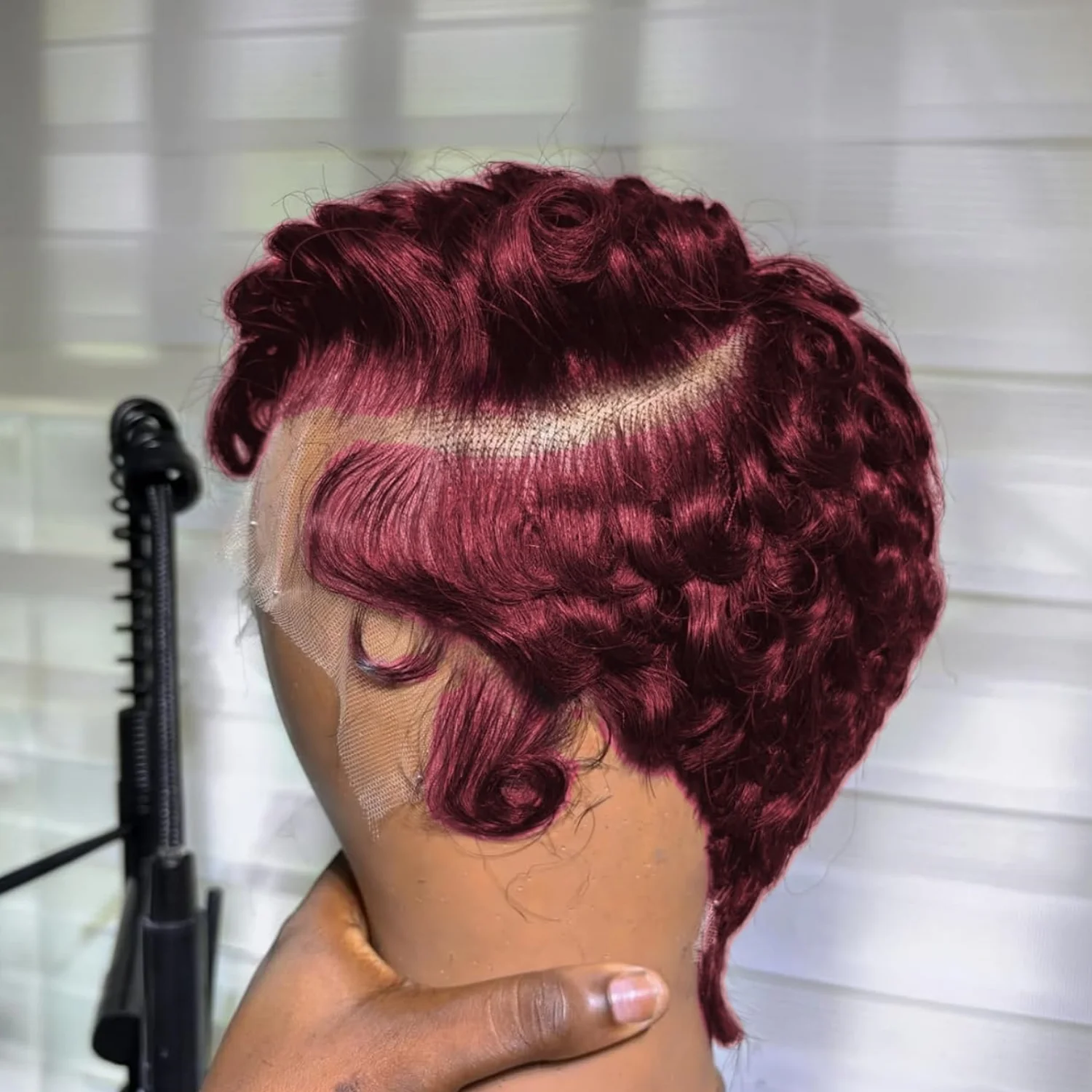 13x4 الدانتيل الباروكات أمامي أنيقة عابث قطع مجعد الدانتيل الجبهة خصلات الشعر المستعار الإنسان للنساء