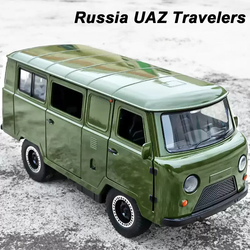 1:18 러시아 UAZ 여행자 헌터 미니어처 자동차 다이 캐스트 모델 합금 장난감 사운드 라이트 풀 백 도어 열린 모델 어린이 선물