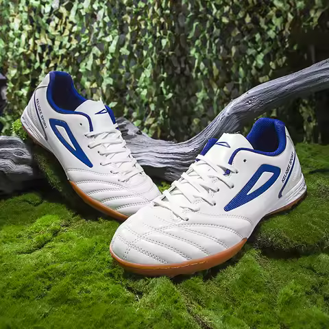 Football Boots Men Cleats Society Comfortable Sneaker Outdoor Football Shoes Grass Training TF/FG Professional Soccer Shoes