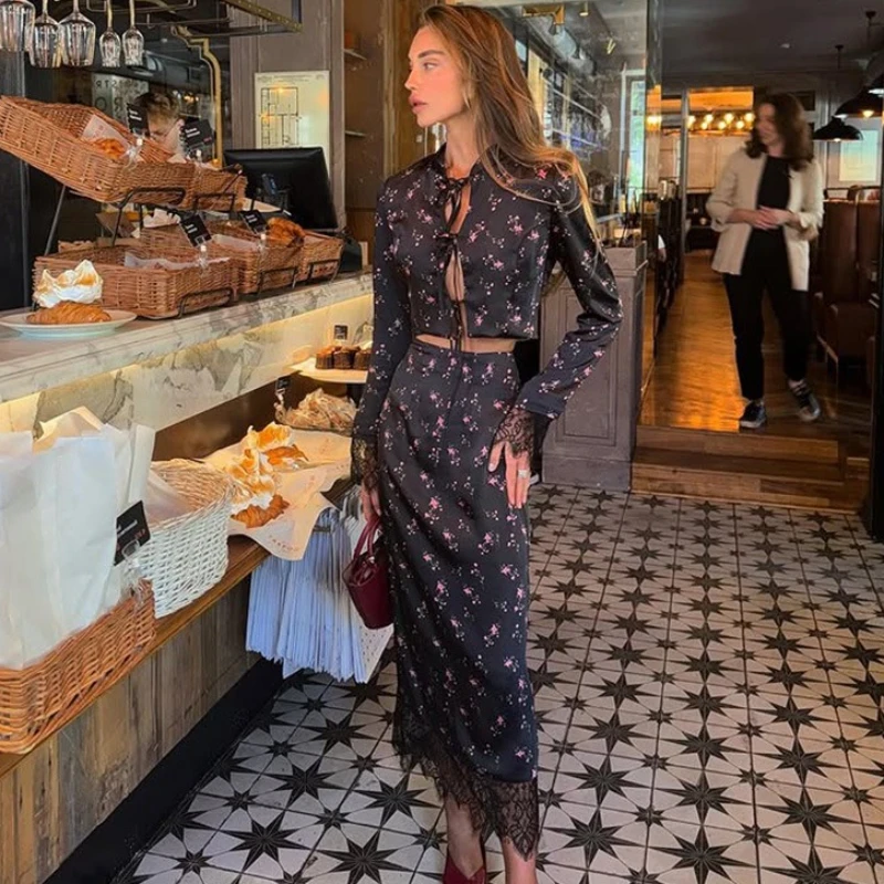 Gonna superiore con stampa floreale in pizzo Abiti da donna con lacci a maniche lunghe Cardigan Moda Gonna lunga sottile Abiti femminili Autunno