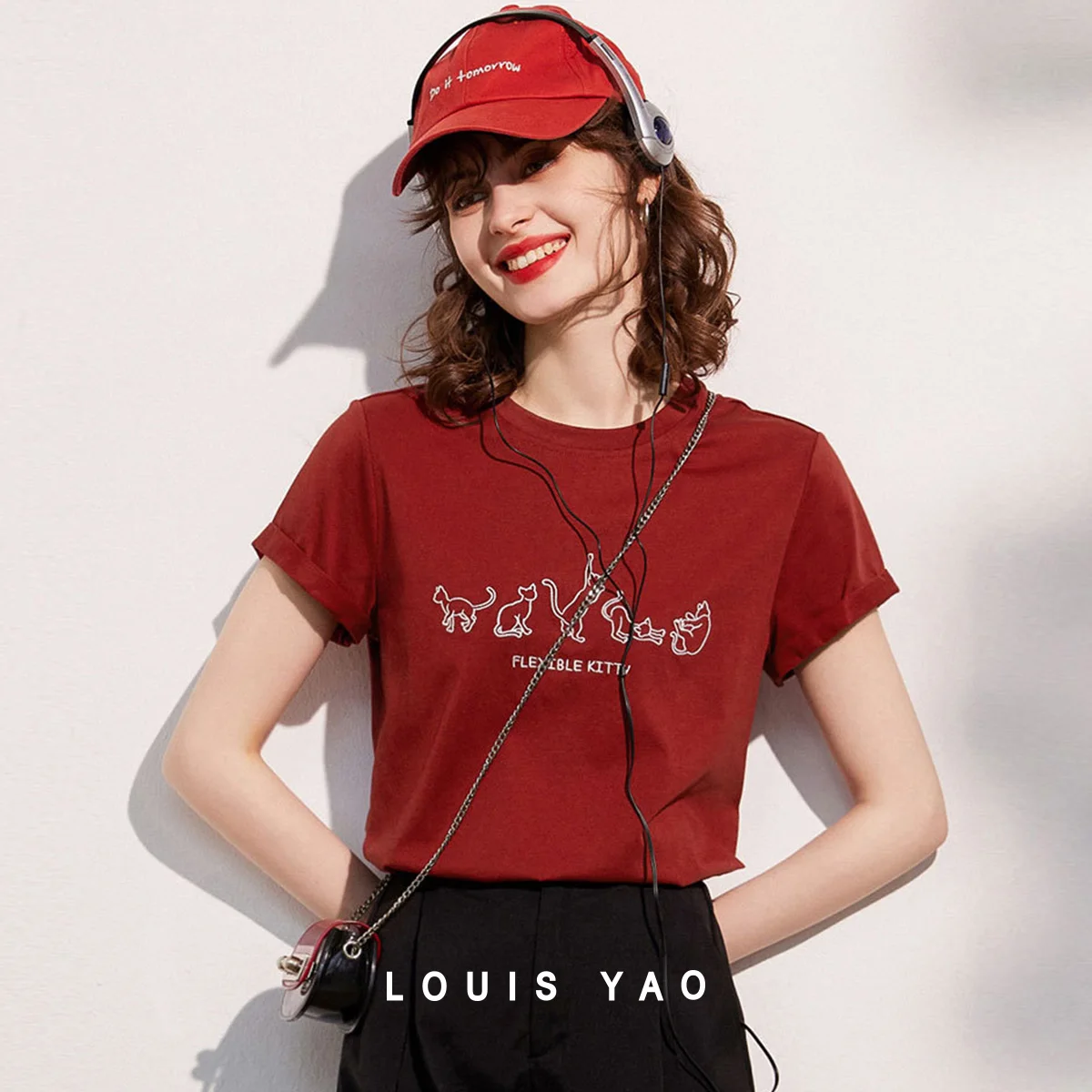 

Women T-shirt Top Round Neck Short Sleeve Embroidery Cat Casual Apricot Red White Tee Women's Top Female Clothing Summer 2025