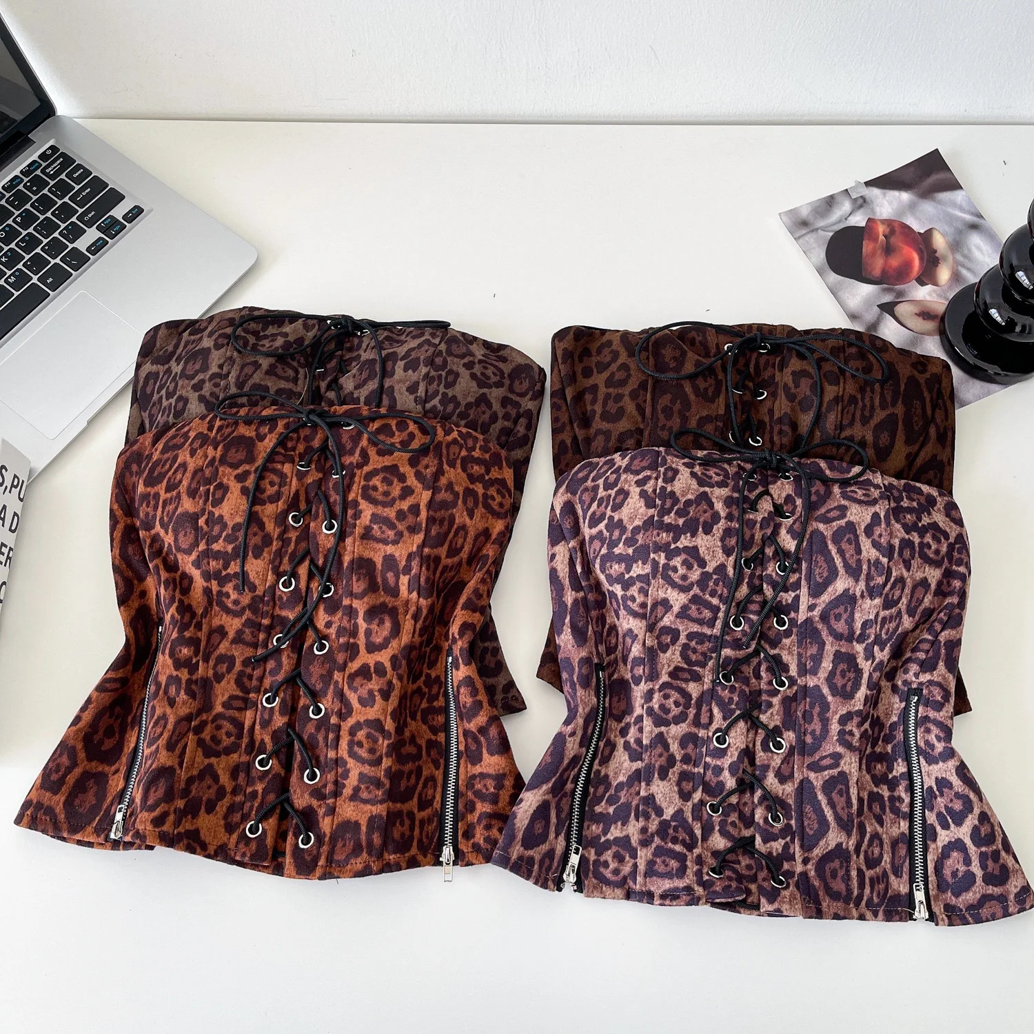 

Женские сексуальные топы-майки без бретелек, без рукавов, с леопардовым принтом, в стиле Y2K, для уличной моды, элегантные, для вечеринок, ночных мероприятий, с завышенной талией, 2026