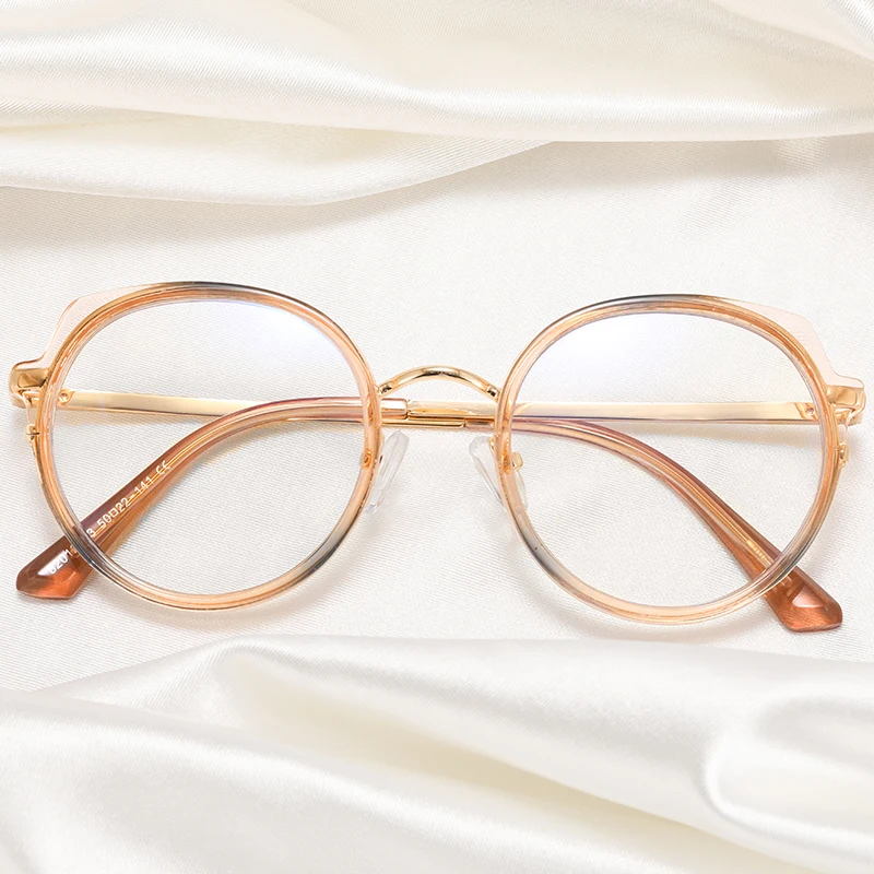 Anti Blue Light Black Clear Glasses Frame Women Fashion Round Transparent Trendy Optical Eyeglasses for Ladies Oversize Eyewear