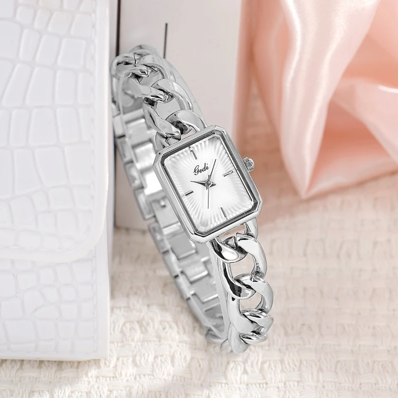 New 2025 Trend Fashion Women's Bracelet Watch Light Luxury Niche Design Student Waterproof Creative Quartz Watch Birthday Gift