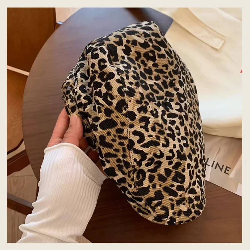 Vintage leopard print forward hat woman spring/summer niche y2k face small all-match beret subculture cap