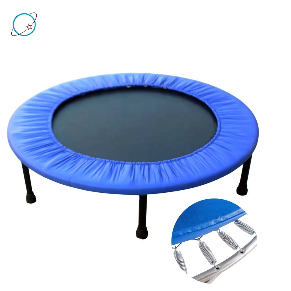 Hoge kwaliteit op maat gemaakte vouwveren Mini Fitness Jump Outdoor Trampoline met veiligheidsnet te koop