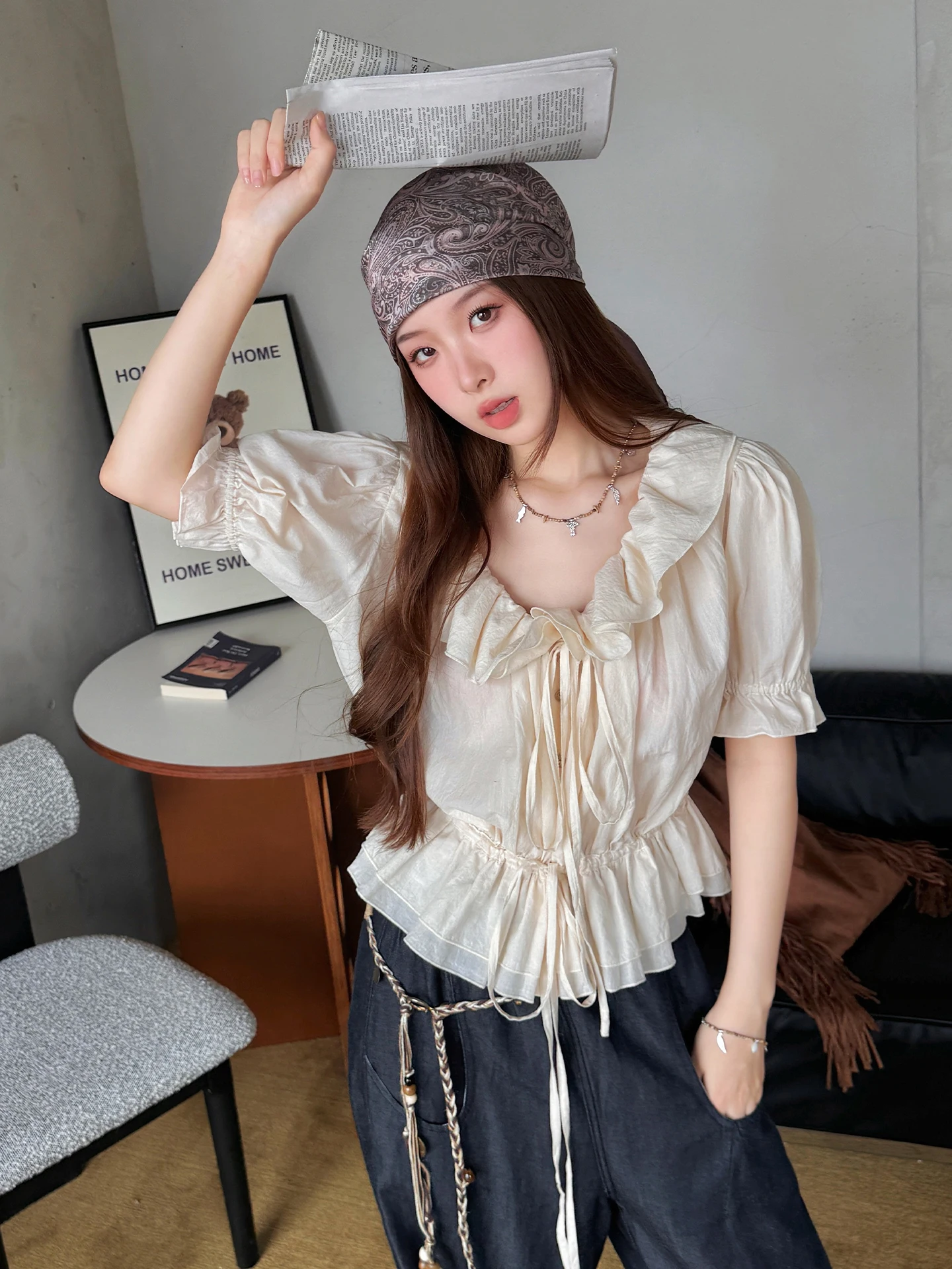 

Brand Short Sleeve Pleated Shirt Spring Summer 2025 Commute Style V-Neck Bubble Sleeve Cotton Loose Fit Women's Shirt