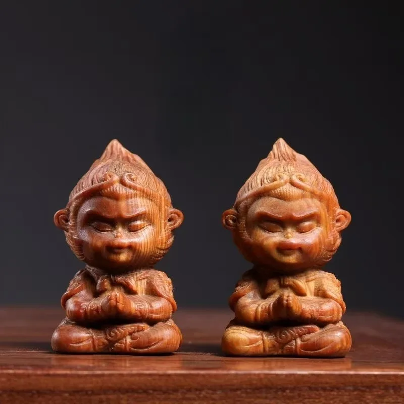 Hand-Carved Aged Cliff Thuja Wood Monkey King Statue - 3
