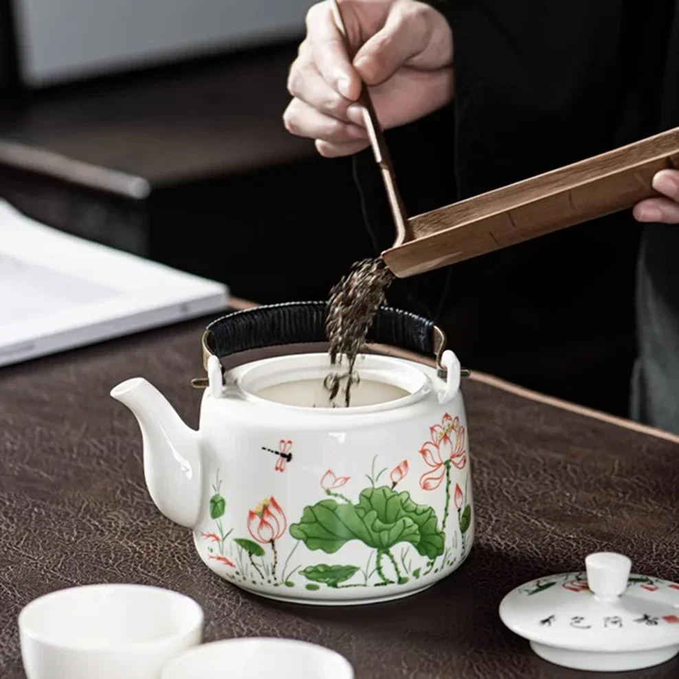 600ml Mutton Fat Jade White Porcelain Teapot Household Small Boiling Tea Kettle Ceramic Beam Jug For Brewing Tea Kung Fu Tea Set