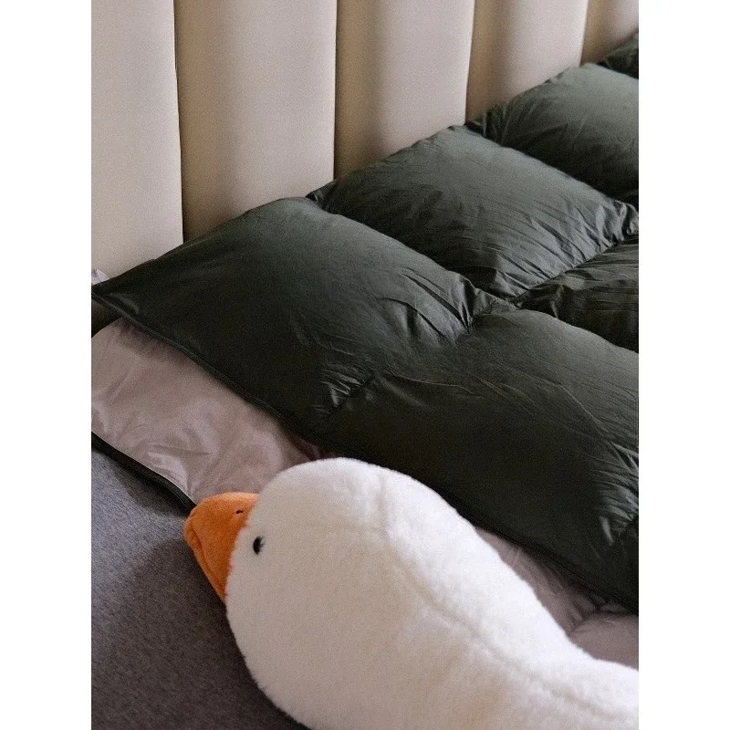 Duvet, envelope sleeping bag, multi-functional ultra-lightweight sleeping bag