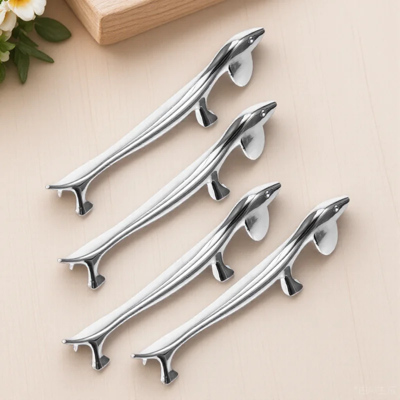 

4pcs Alloy Chopsticks Holders Fork Spoon Racks Tableware Organizers Light Compact Creative Chopstick Rest Dinner