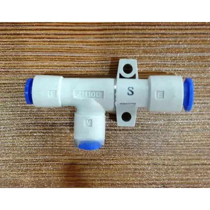 

New B&N Type ZH07DS-06-06-06 Pneumatic Vacuum Ejector Without Silencer,ZH07DS Body ported type One-touch Style 6 mm OD Fitting