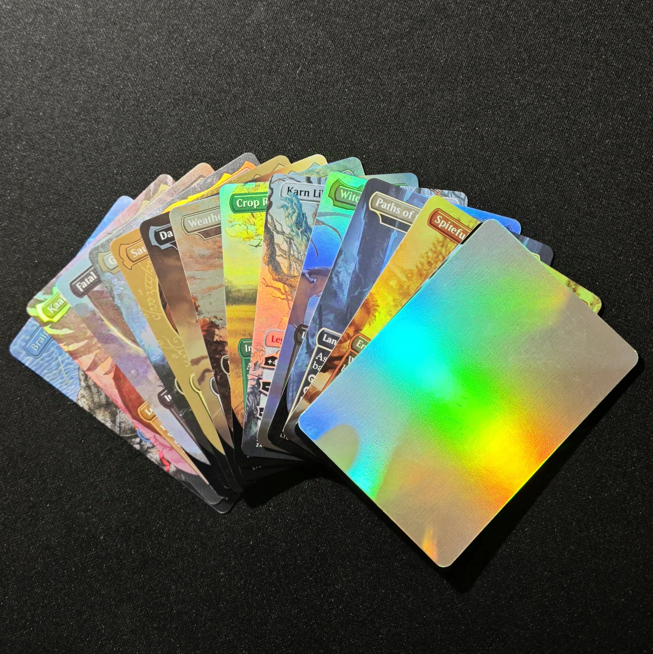 

50 шт. TCG Black Core Коллекционная колода премиум-качества с прочной бумагой, размер карты 63x88 мм, ассортимент для коллекционных карточных игр