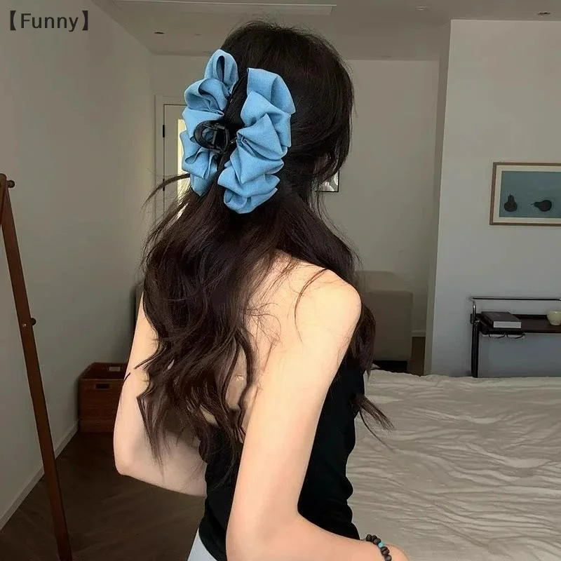 

〔Funny〕 Denim Blue Grab Clip Pleated Hair Claw Large Back Of The Head Shark Clip For Women Girls Headwear Hair Accessories