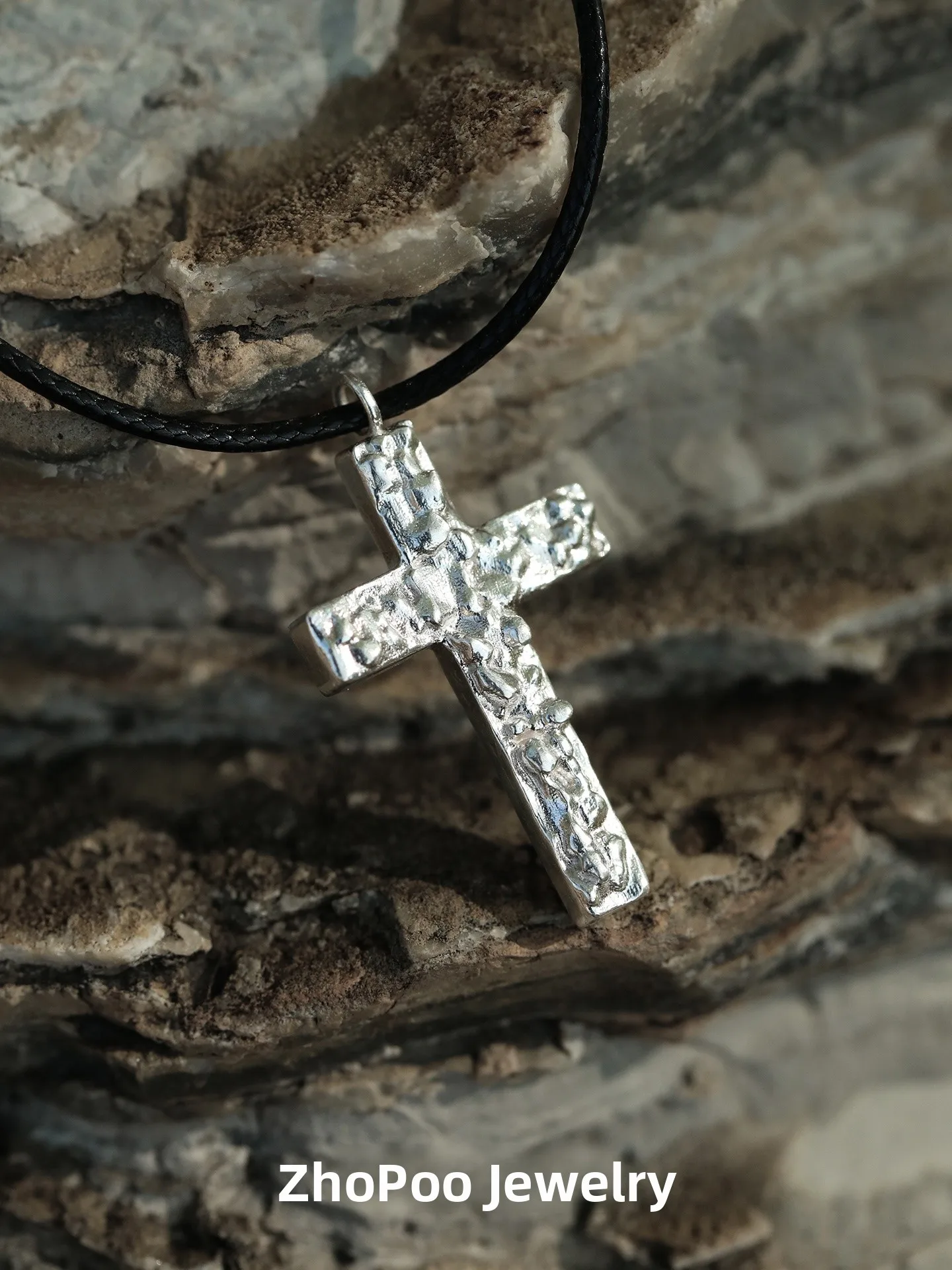 

Handmade 999 Pure Silver Cross Necklace Men's Fashion Jewelry Pendant Light Finish Original Design Luxury Silver Accessory