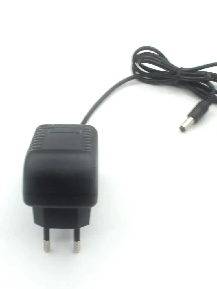 DC Power 21V 2A 18650 Lithium Battery Charger 18V 4 Series Li-ion Battery Pack 5.5mm x 2.1mm 4.0*1.7mm 3.5*135mm With clip