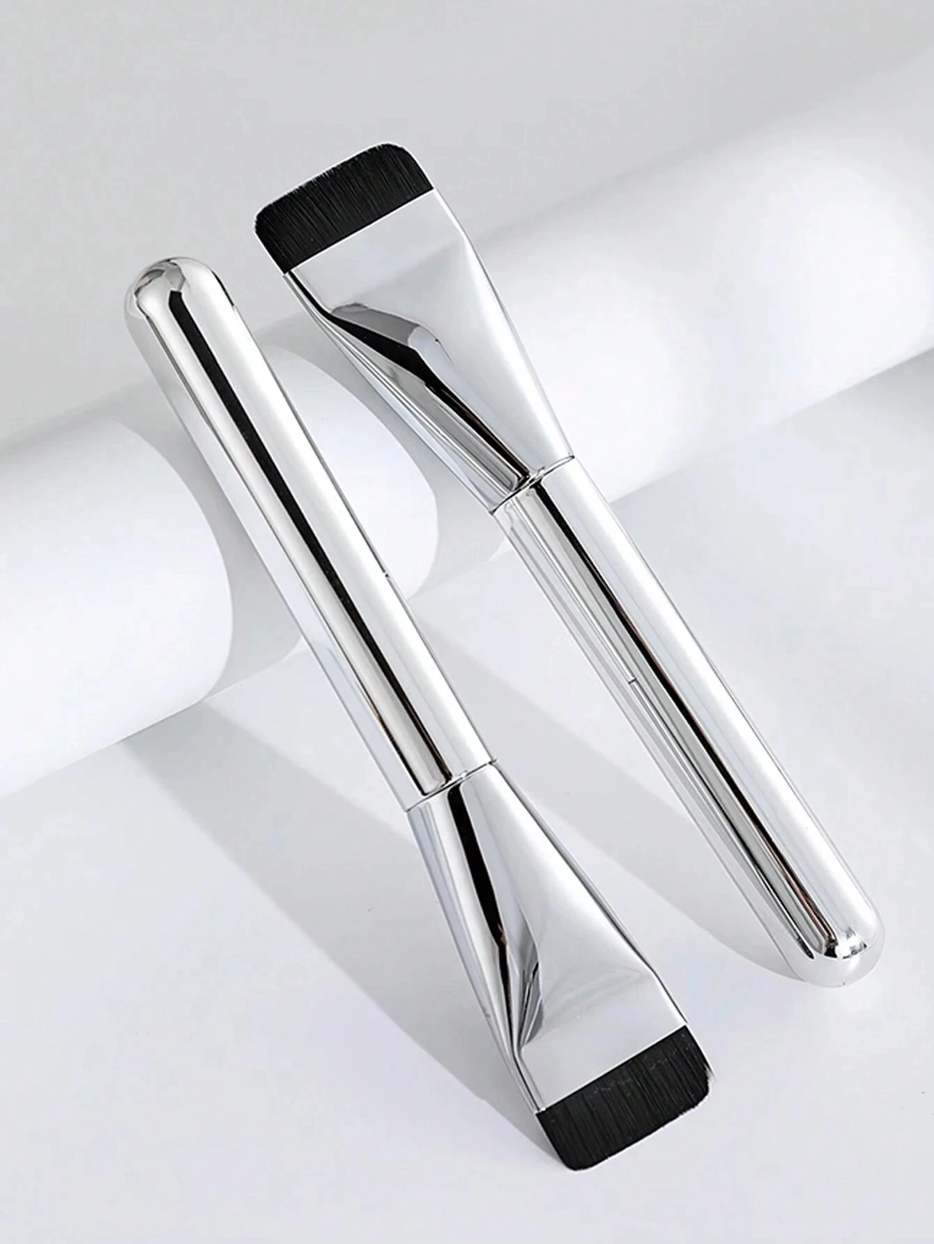 超薄型フラットファンデーションブラシ - コンシーラーやBBクリームを簡単に塗布、フラットフェイスマスク塗布ブラシ、ストレートブラシ。