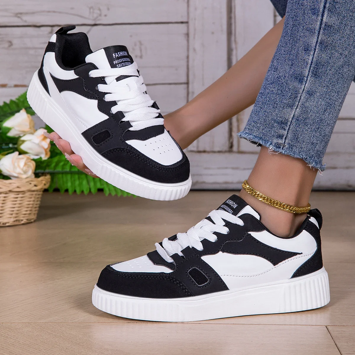 Zapatos de mujer, zapatos de skate para hombre, zapatillas de deporte a la moda, ligeros, blancos y negros, zapatos deportivos para correr al aire libre, zapatos informales, Size36-46