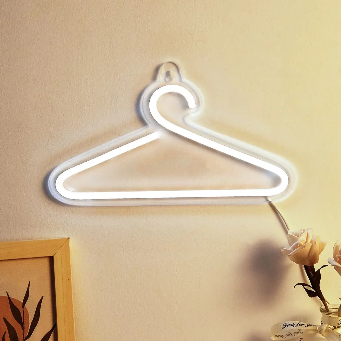 

Chi-buy LED Neon clothes hanger USB Powered Neon Signs Night Light 3D Wall Art Bedroom Living Room Decor Lamp Signs