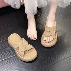 2024 New Platform Sandals Female Summer Wear Sense Sandals Light Summer Fashion Beach Flip-flops Female Slippers Women