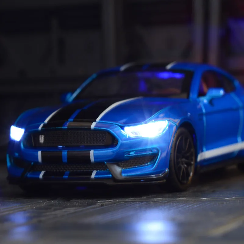 

1:32 Mustang Shelby GT350 alloy car model sound and light pull back children's toys adult metal ornaments collection gifts