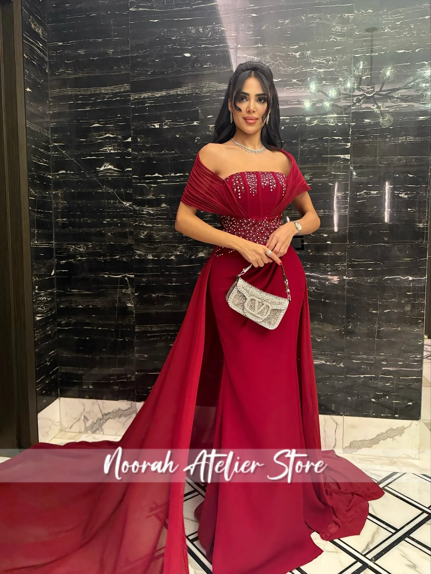 

Luxury Red Beading Off The Shoulder Elegant Party Dresses Train Wedding Dress Evening Dress فساتين سهرات Customized