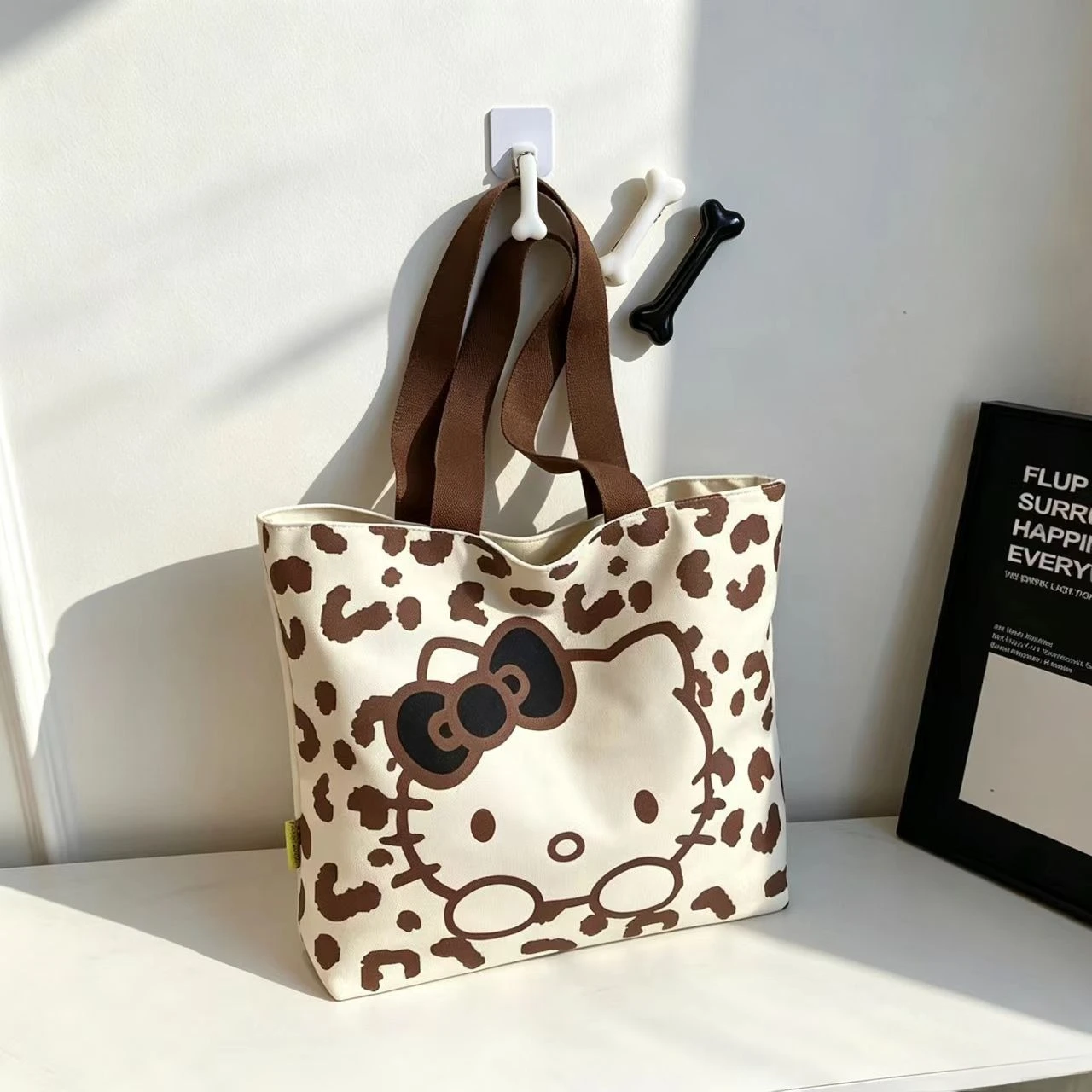 

Sanrio Cartoon Large Canvas Casual Tote Bag Women's Travel Storage Bag Commuter Tote Bag
