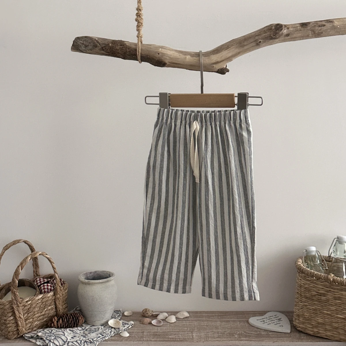 Unisex-Linienhose für Babys, 3-teiliges Set, lockere Hose mit Kordelzug und elastischem Bund, Kinderhose für Frühling und Sommer, ideal für den täglichen Gebrauch. – Detail 3