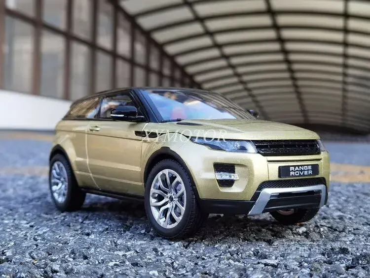 GTAutos 1/18 For Range Rover Evoque SUV Metal Diecast Model Car Gifts Toys Hobby White/Green Gifts Ornaments Collection