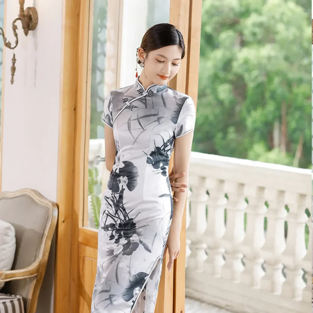 

2024 Summer New Short-sleeved Long Silk Satin Young Traditional Chinese Clothes Woman Thin Cheongsam Qipao Skirt Wholesale