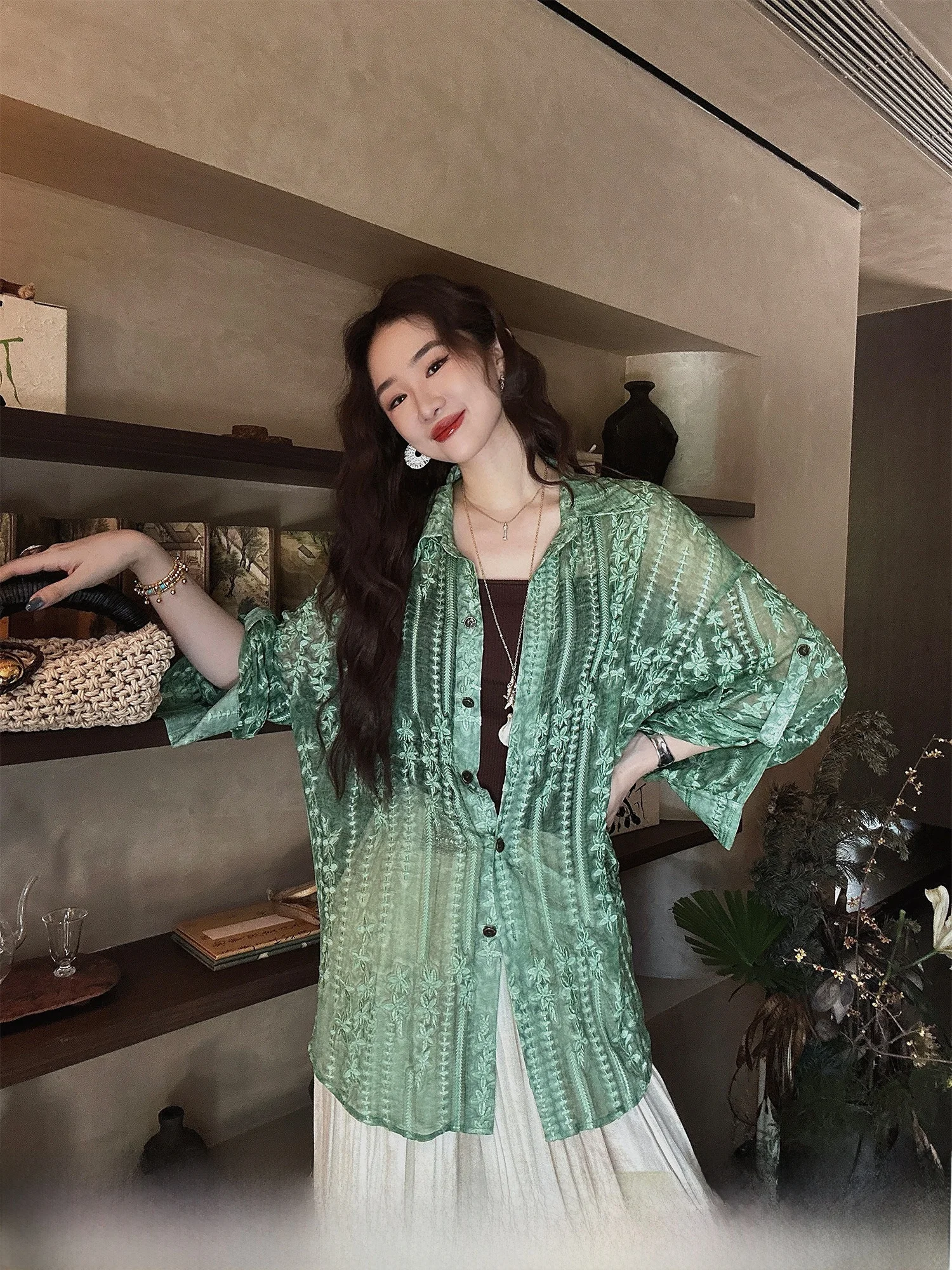 

Sanji Black Flower Embroidered Silk Shirt Women's Loose Fit Summer New Style Commute Simple Design Cool Sensation No Sleeve