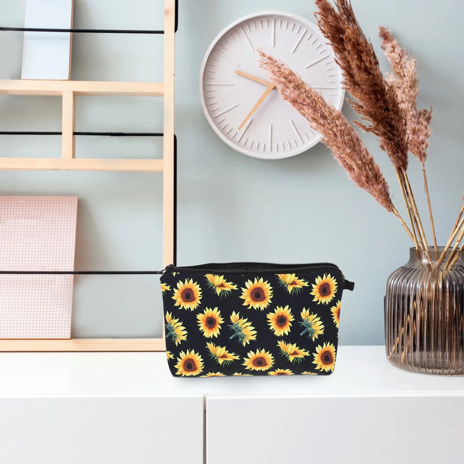 

Stylish Sunflower Pattern Makeup Bag Large Capacity Portable Toiletry Storage Bag Travel Organizer Compact Lightweight