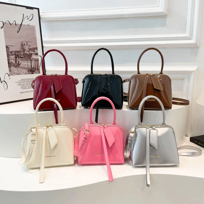 

Fashionable and high-end French shell bag trendy handbag with glossy design simple and atmospheric single shoulder crossbody bag