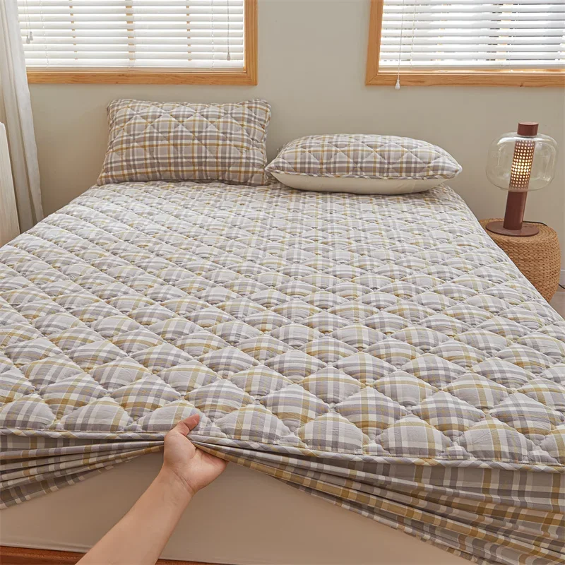 

Quilted Bed Cover Plaid Style Mattress Cover Cotton Bedspread Thickened Fitted Sheet fundas de colchón (No Pillowcase)